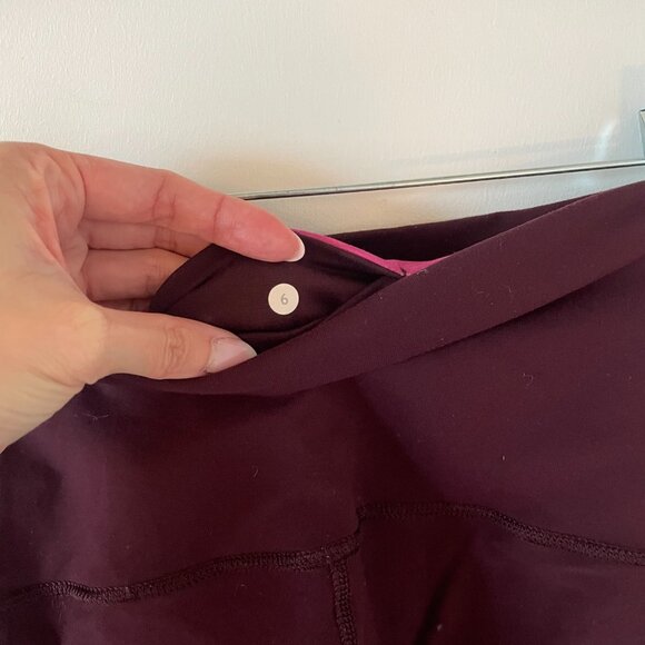 Lululemon Reversible Wunder Under Pant, Maroon, Size 6 - Picture 2 of 9